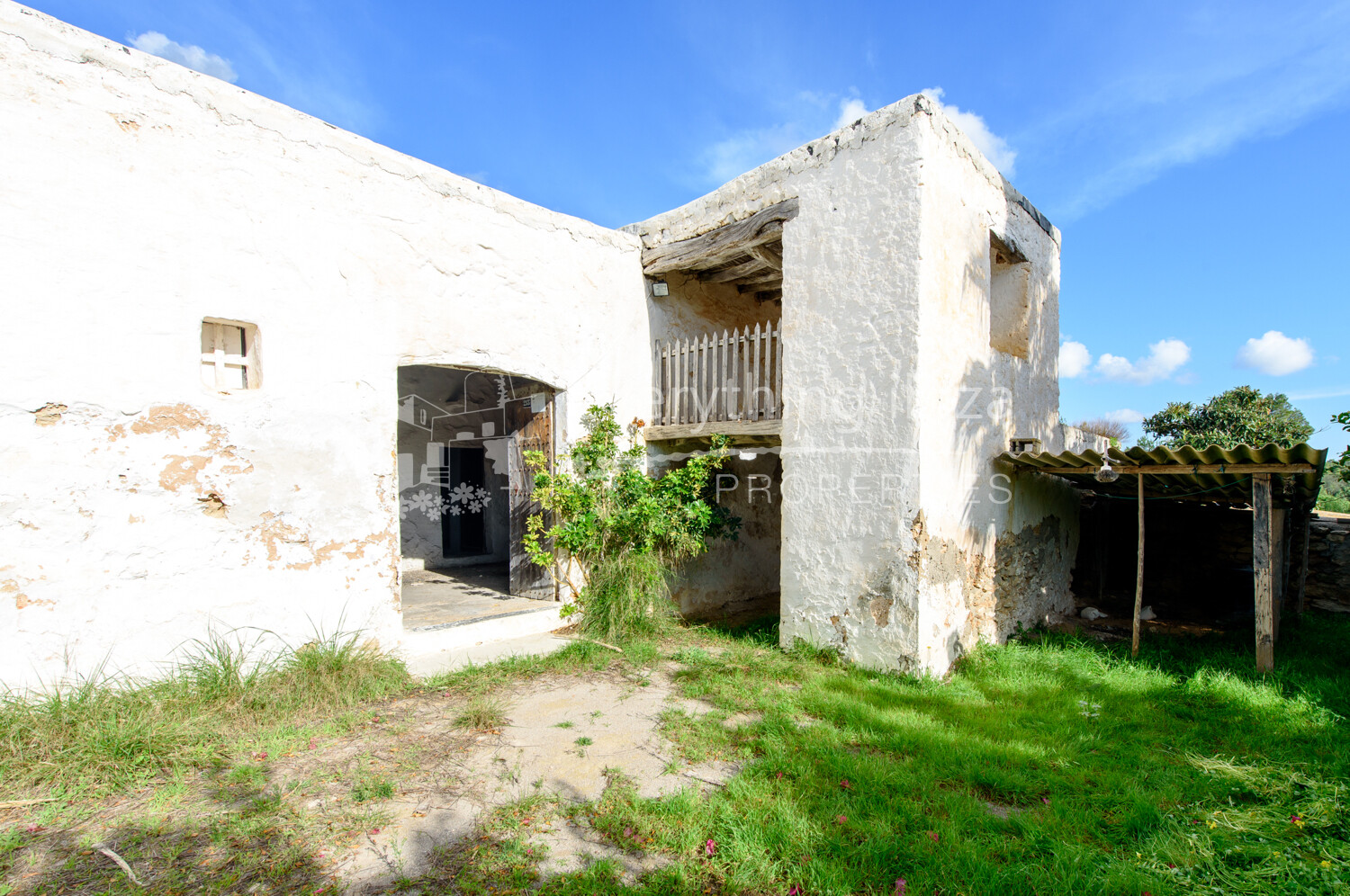 Authentic Ibiza Finca Ideal for Renovation on a Huge Rural Plot, ref. 1525, for sale in Ibiza by everything ibiza Properties