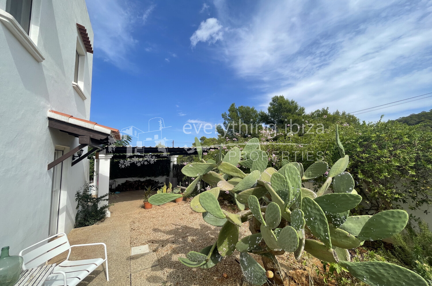 Charming Detached House Close to Popular San Carlos, ref. 1526, for sale in Ibiza by everything ibiza Properties