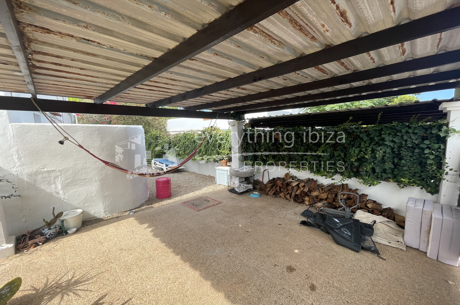 Charming Detached House Close to Popular San Carlos, ref. 1526, for sale in Ibiza by everything ibiza Properties