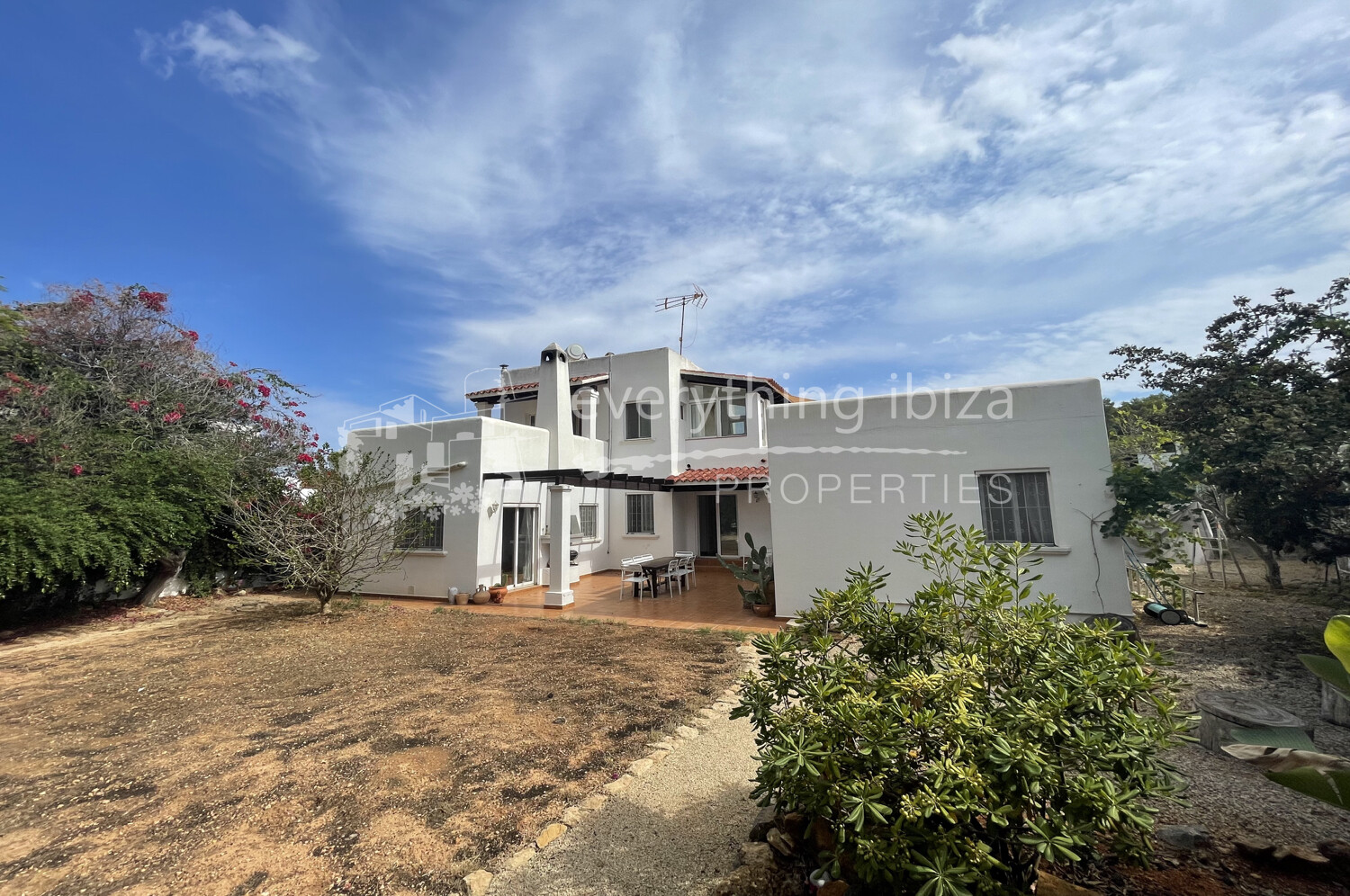 Charming Detached House Close to Popular San Carlos, ref. 1526, for sale in Ibiza by everything ibiza Properties