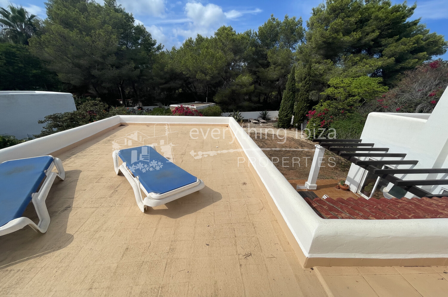 Charming Detached House Close to Popular San Carlos, ref. 1526, for sale in Ibiza by everything ibiza Properties