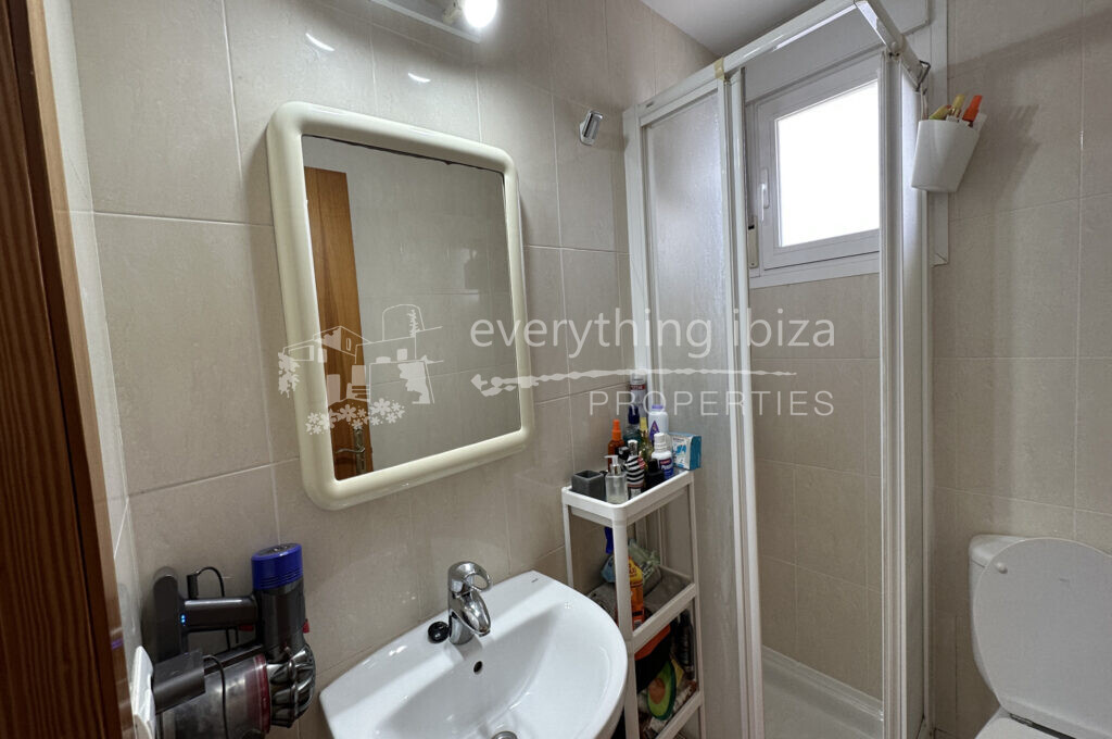 Lovely Modern Apartment Close to the Coastline & Beaches, ref. 1528, for sale in Ibiza by everything ibiza Properties