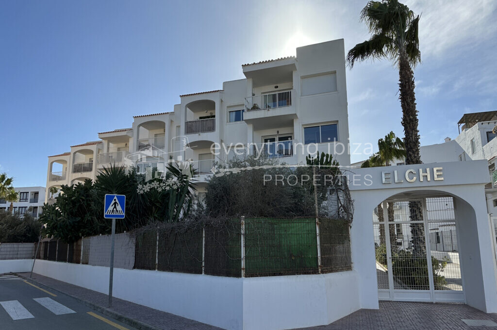 Lovely Modern Apartment Close to the Coastline & Beaches, ref. 1528, for sale in Ibiza by everything ibiza Properties