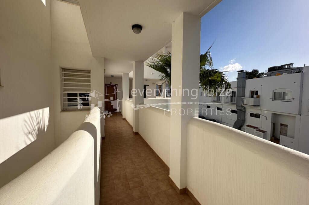 Lovely Modern Apartment Close to the Coastline & Beaches, ref. 1528, for sale in Ibiza by everything ibiza Properties