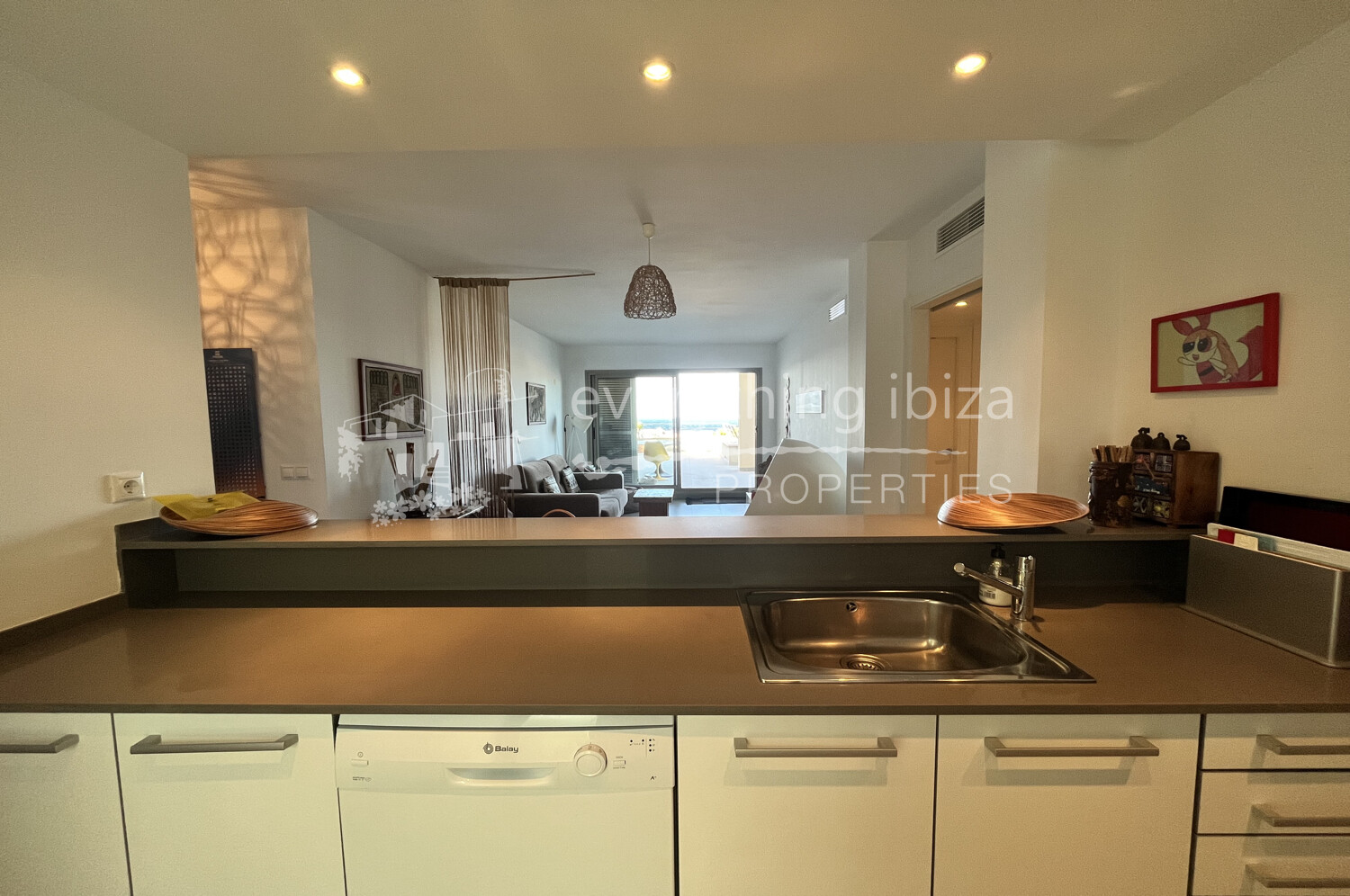 Super Penthouse with Roof Terrace & Stunning Views, ref. 1529, for sale in Ibiza by everything ibiza Properties