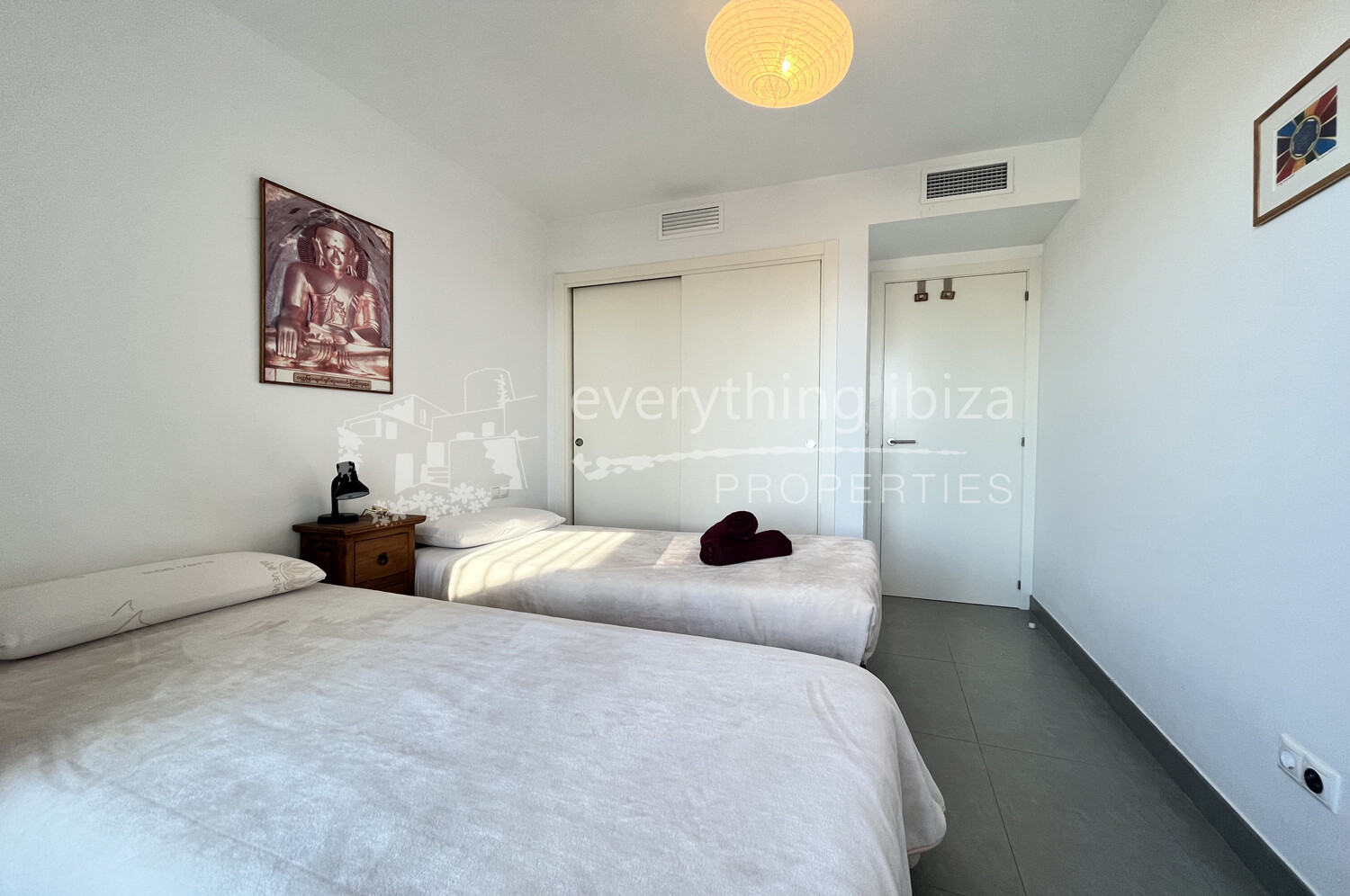 Super Penthouse with Roof Terrace & Stunning Views, ref. 1529, for sale in Ibiza by everything ibiza Properties