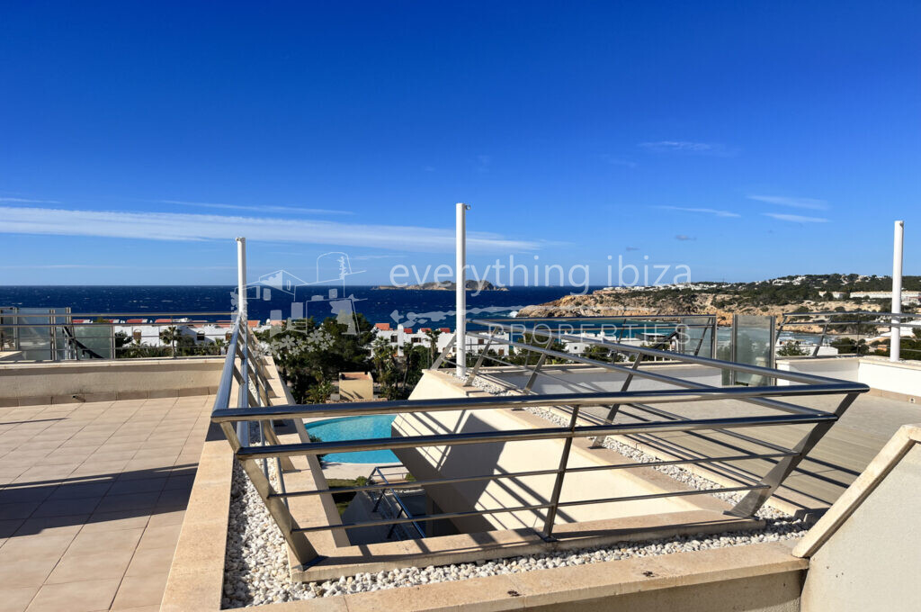 Super Penthouse with Roof Terrace & Stunning Views, ref. 1529, for sale in Ibiza by everything ibiza Properties