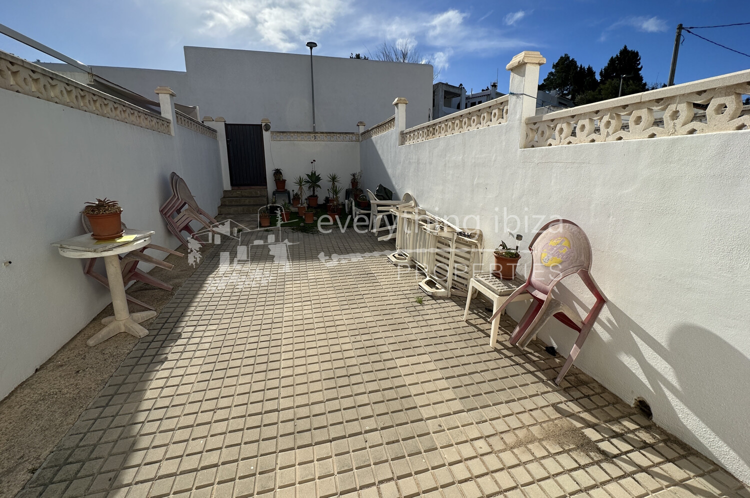 Cosy One Bedroomed Apartment Minutes from the Beach, ref. 1531, for sale in Ibiza by everything ibiza Properties