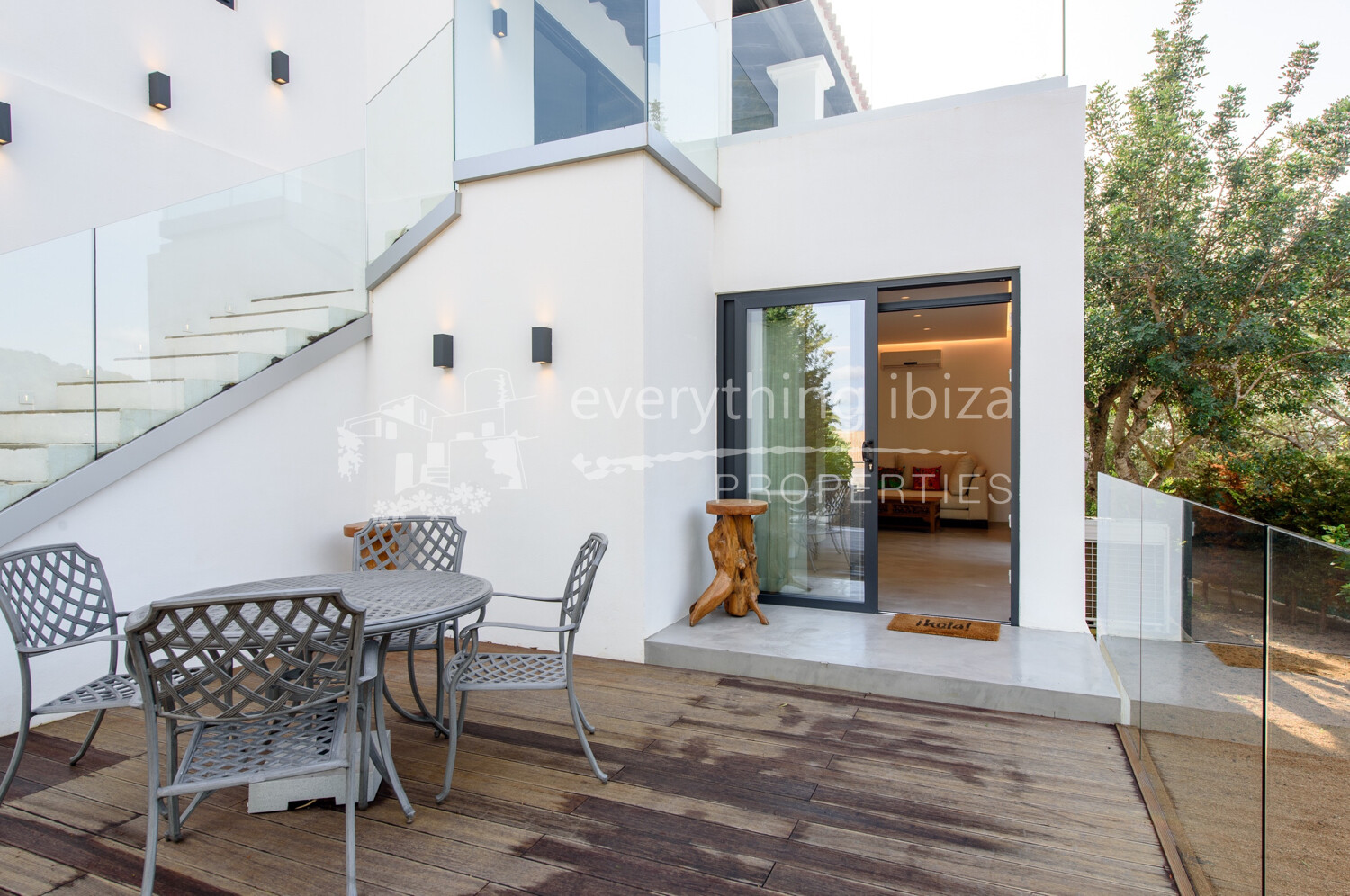 Modern Cosmopolitan Villa Recently Renovated in Es Cubells, ref. 1532, for sale in Ibiza by everything ibiza Properties