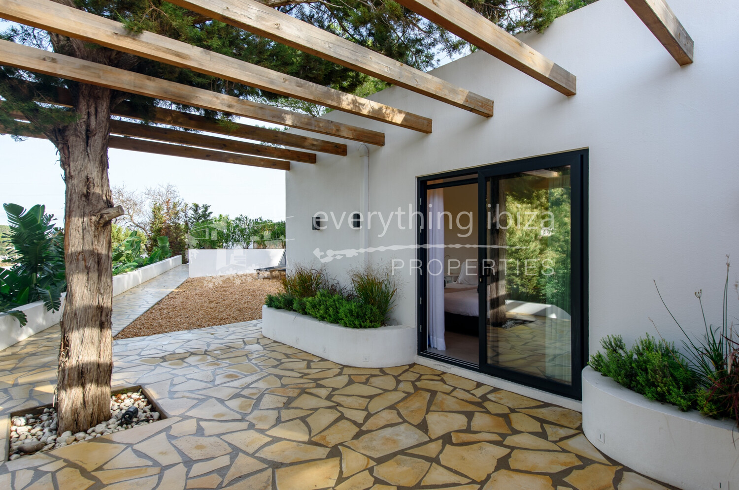 Modern Cosmopolitan Villa Recently Renovated in Es Cubells, ref. 1532, for sale in Ibiza by everything ibiza Properties