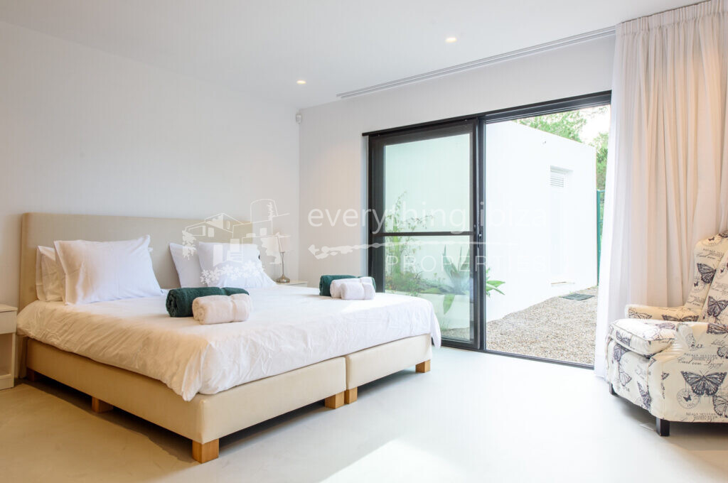 Modern Cosmopolitan Villa Recently Renovated in Es Cubells, ref. 1532, for sale in Ibiza by everything ibiza Properties