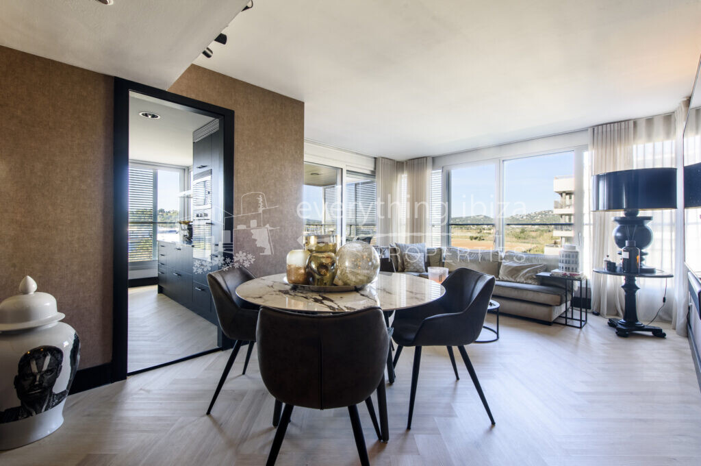 Stylishly Renovated Contemporary Apartment Close to Prestigious Marinas, ref. 1535, for sale in Ibiza by everything ibiza Properties