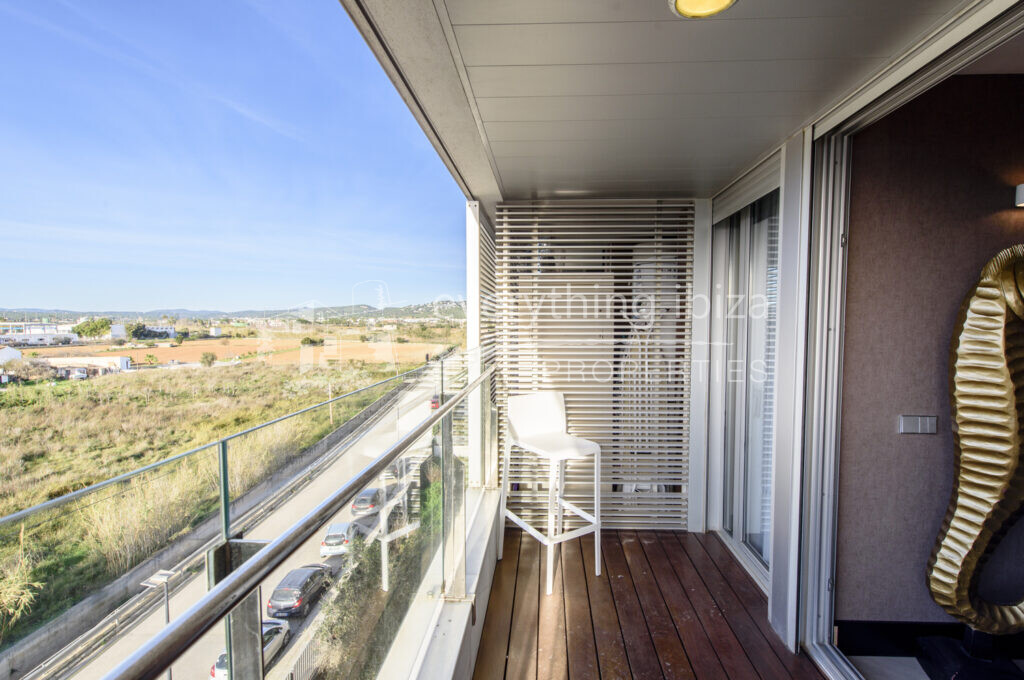 Stylishly Renovated Contemporary Apartment Close to Prestigious Marinas, ref. 1535, for sale in Ibiza by everything ibiza Properties