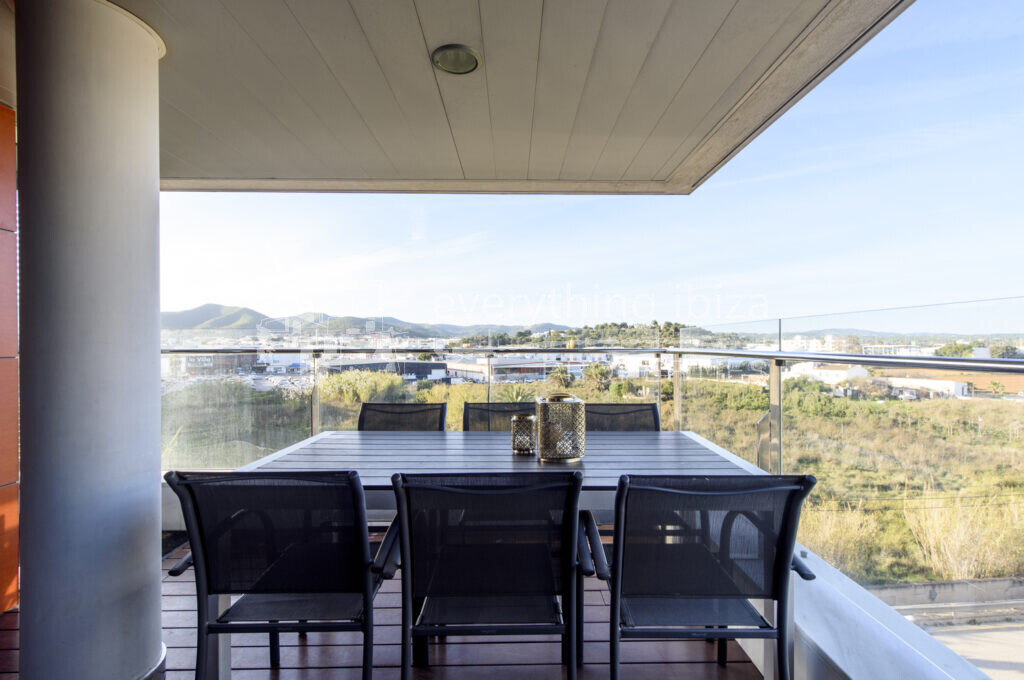 Stylishly Renovated Contemporary Apartment Close to Prestigious Marinas, ref. 1535, for sale in Ibiza by everything ibiza Properties