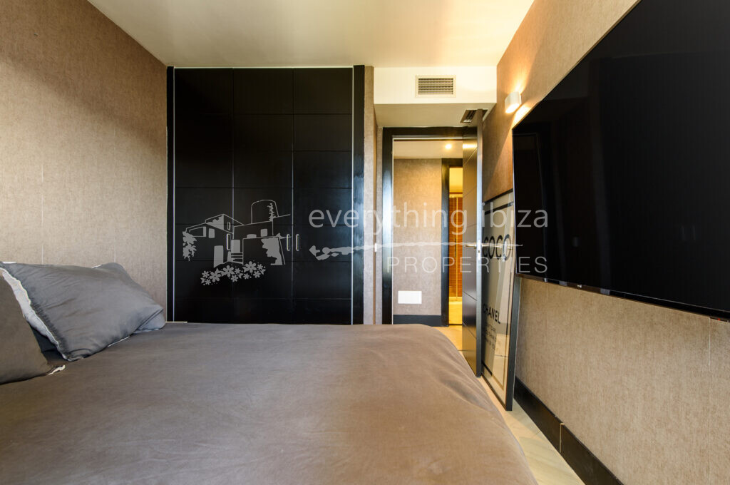 Stylishly Renovated Contemporary Apartment Close to Prestigious Marinas, ref. 1535, for sale in Ibiza by everything ibiza Properties