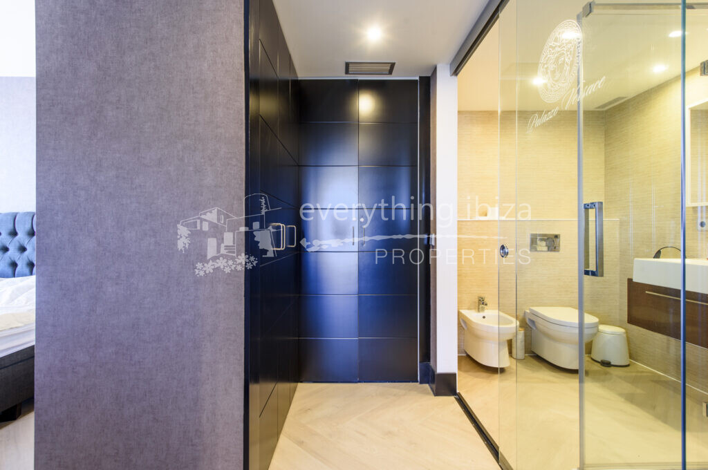 Stylishly Renovated Contemporary Apartment Close to Prestigious Marinas, ref. 1535, for sale in Ibiza by everything ibiza Properties