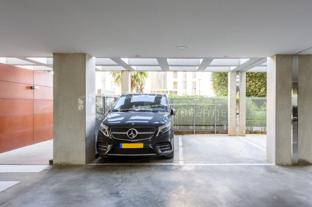 Stylishly Renovated Contemporary Apartment Close to Prestigious Marinas, ref. 1535, for sale in Ibiza by everything ibiza Properties