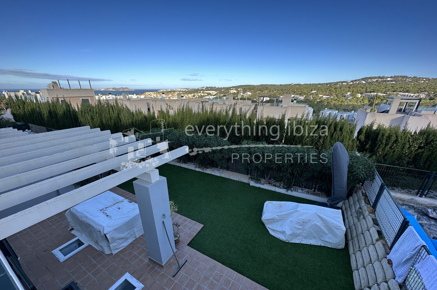 Impressive Modern Townhouse with Sea and Sunset Views, ref. 1527, for sale in Ibiza by everything ibiza Properties