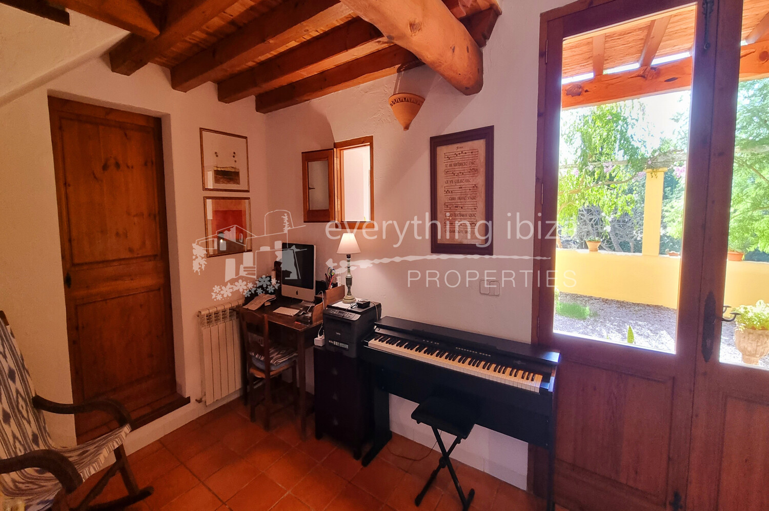 Beautiful Traditional Country Finca with Full Tourist License, ref. 1536, for sale in Ibiza by everything ibiza Properties