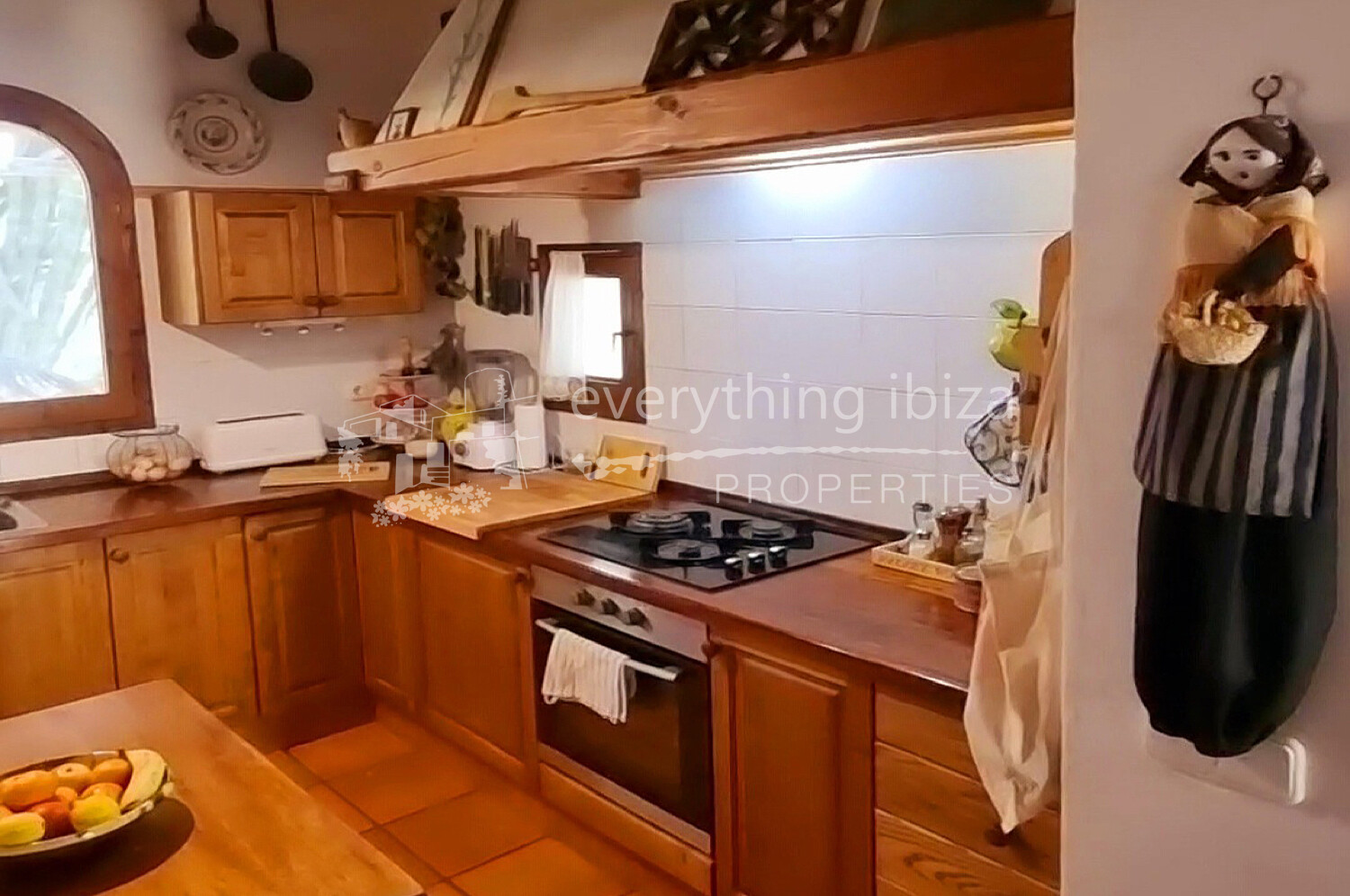 Beautiful Traditional Country Finca with Full Tourist License, ref. 1536, for sale in Ibiza by everything ibiza Properties