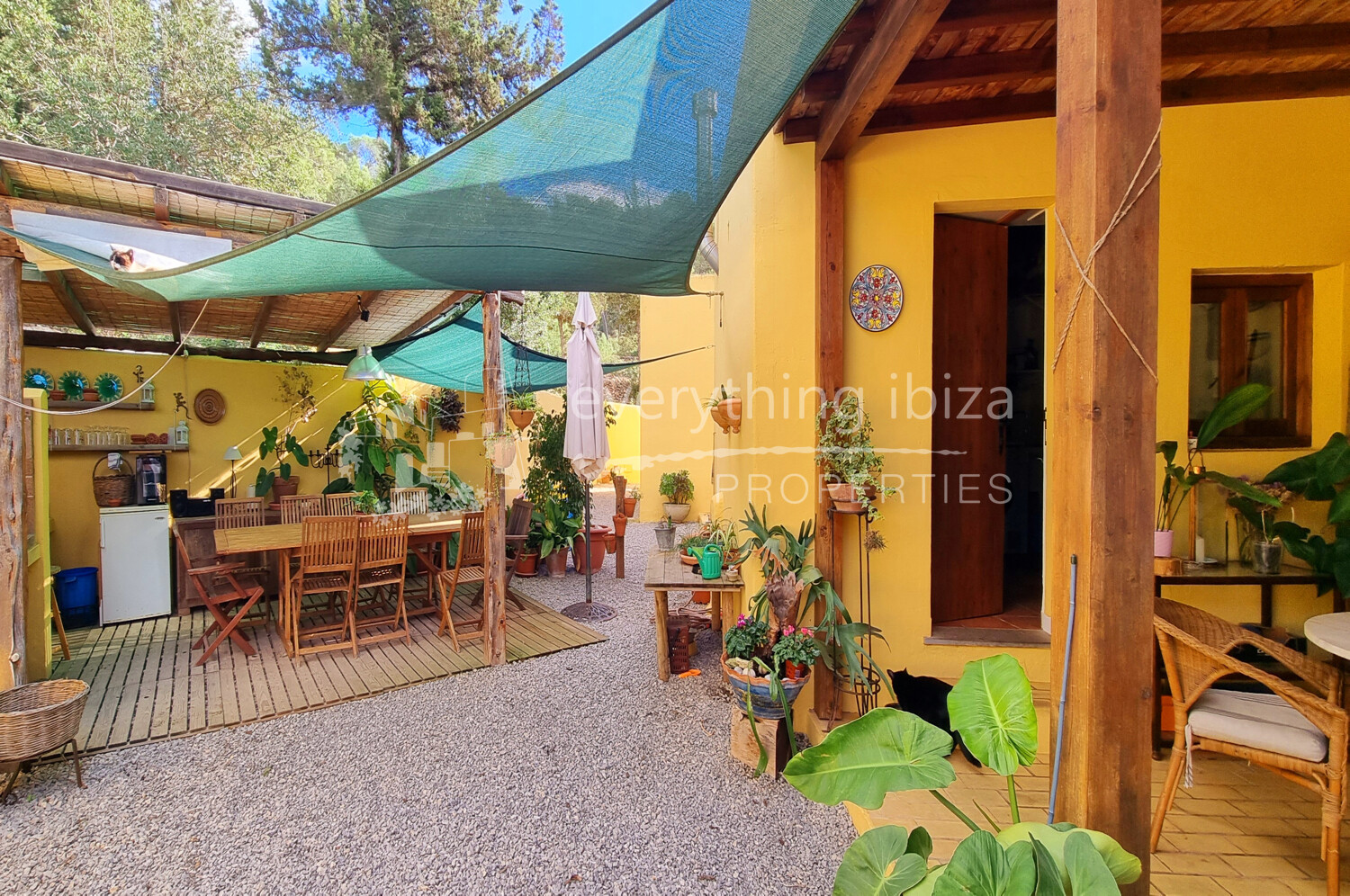 Beautiful Traditional Country Finca with Full Tourist License, ref. 1536, for sale in Ibiza by everything ibiza Properties