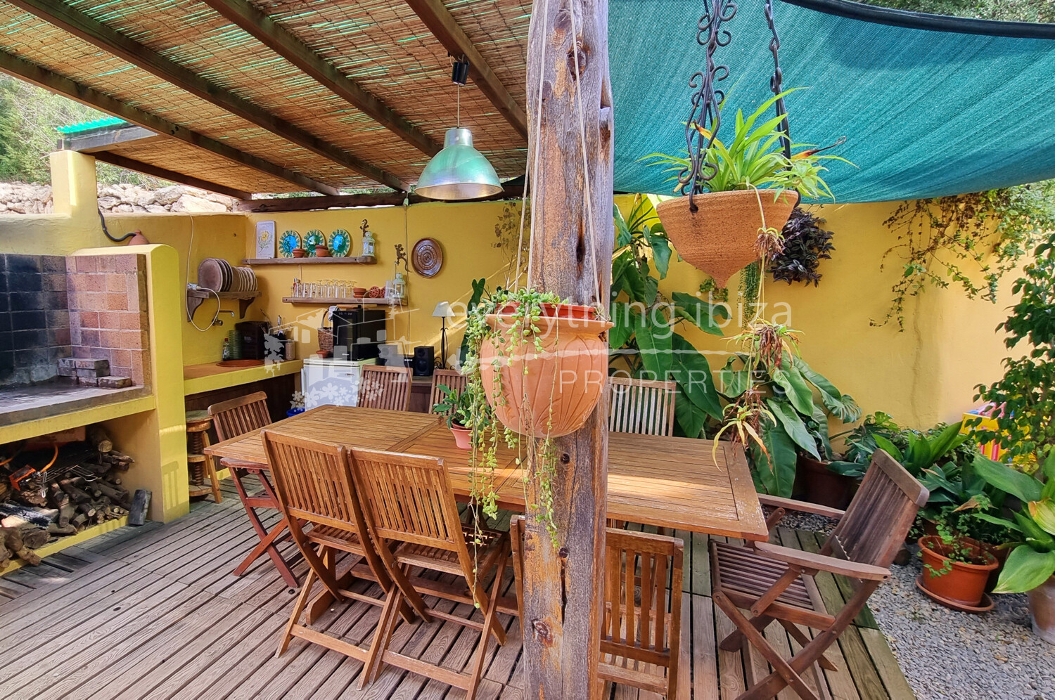 Beautiful Traditional Country Finca with Full Tourist License, ref. 1536, for sale in Ibiza by everything ibiza Properties