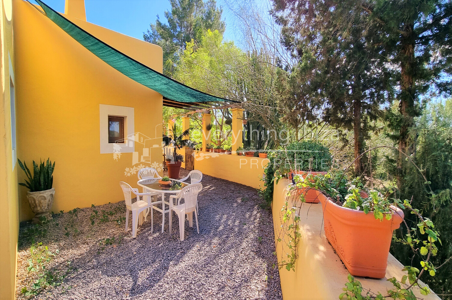 Beautiful Traditional Country Finca with Full Tourist License, ref. 1536, for sale in Ibiza by everything ibiza Properties