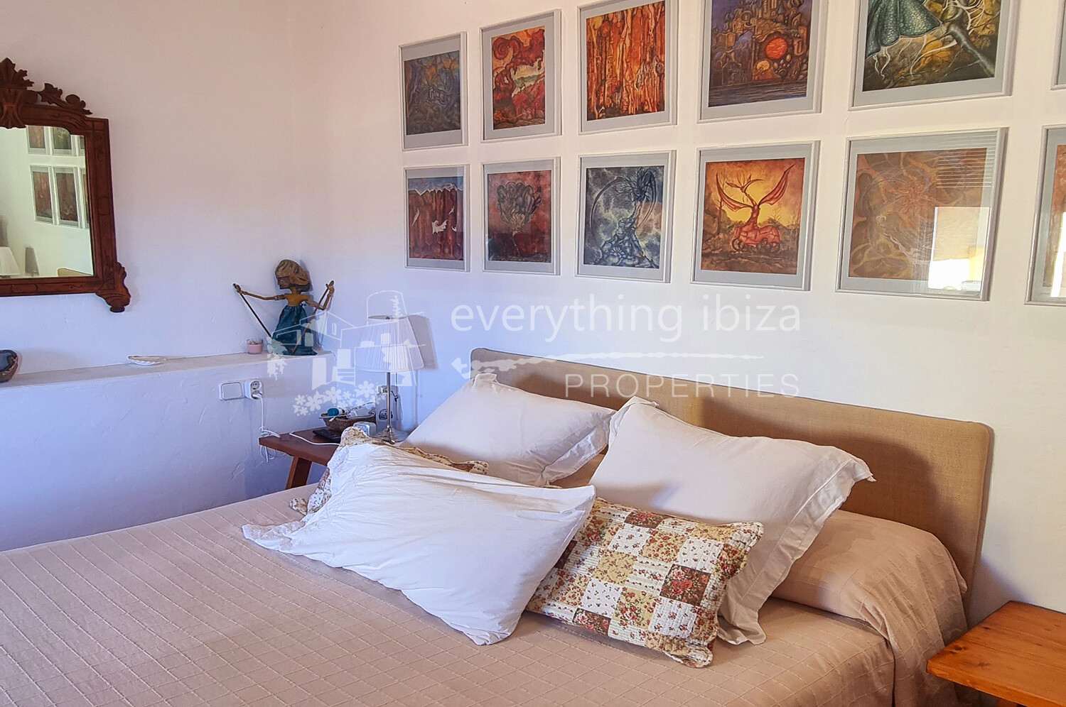 Beautiful Traditional Country Finca with Full Tourist License, ref. 1536, for sale in Ibiza by everything ibiza Properties