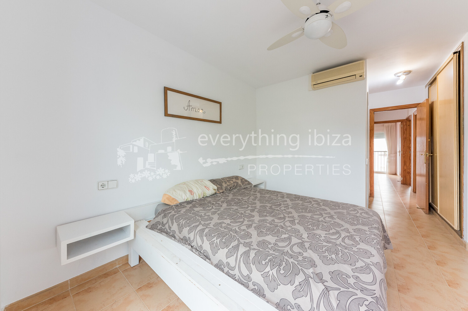 Impressive 4 Bedroomed Townhouse Close to the Beach & Sea, ref. 1537, for sale in Ibiza by everything ibiza Properties
