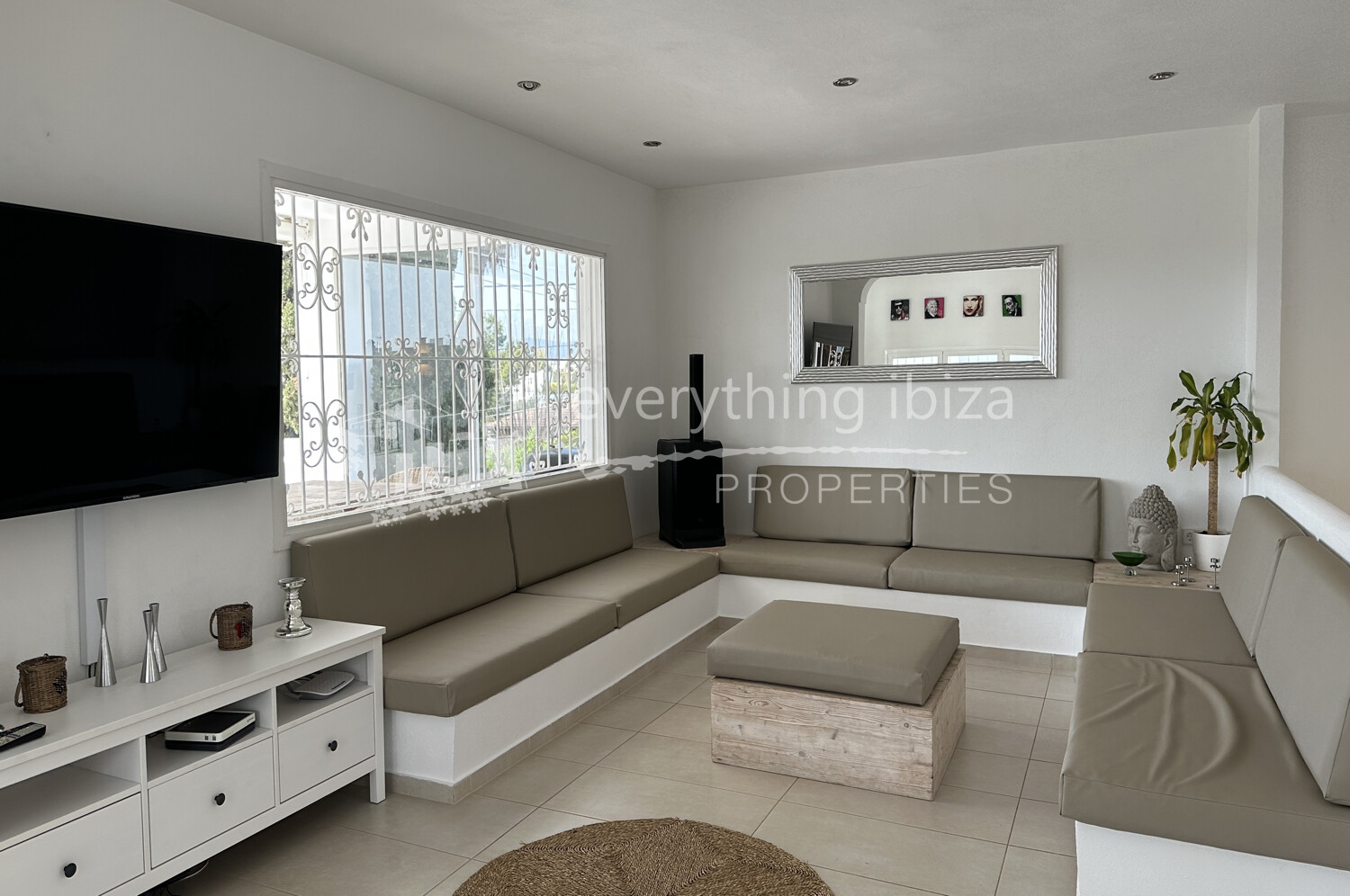 Lovely Spacious Villa in Popular Talamanca Close to the Beach, ref. 1539, for sale in Ibiza by everything ibiza Properties