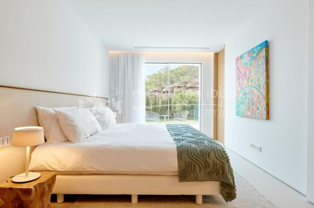 Brand New Luxury Villa Close to the Beach with Fantastic Views, ref. 1541, for sale in Ibiza by everything ibiza Properties