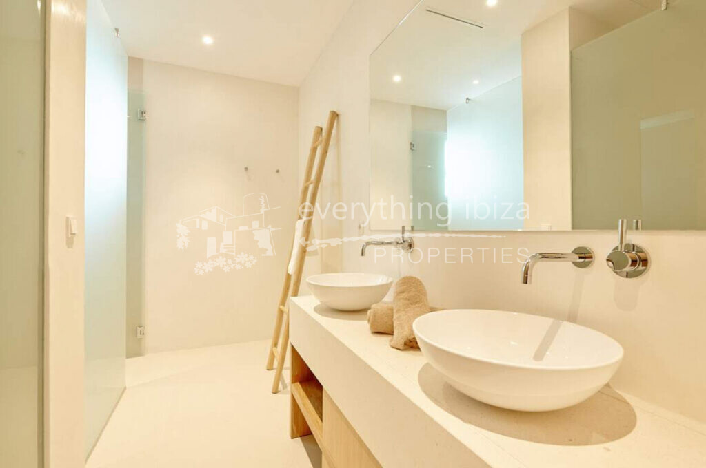 Brand New Luxury Villa Close to the Beach with Fantastic Views, ref. 1541, for sale in Ibiza by everything ibiza Properties
