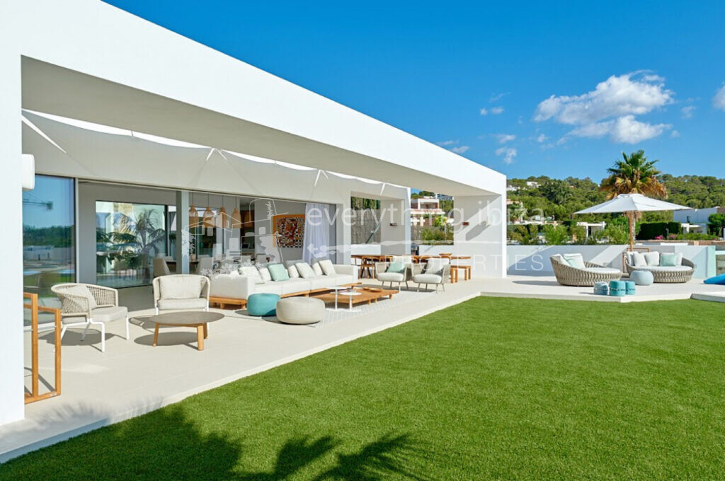 Brand New Luxury Villa Close to the Beach with Fantastic Views, ref. 1541, for sale in Ibiza by everything ibiza Properties