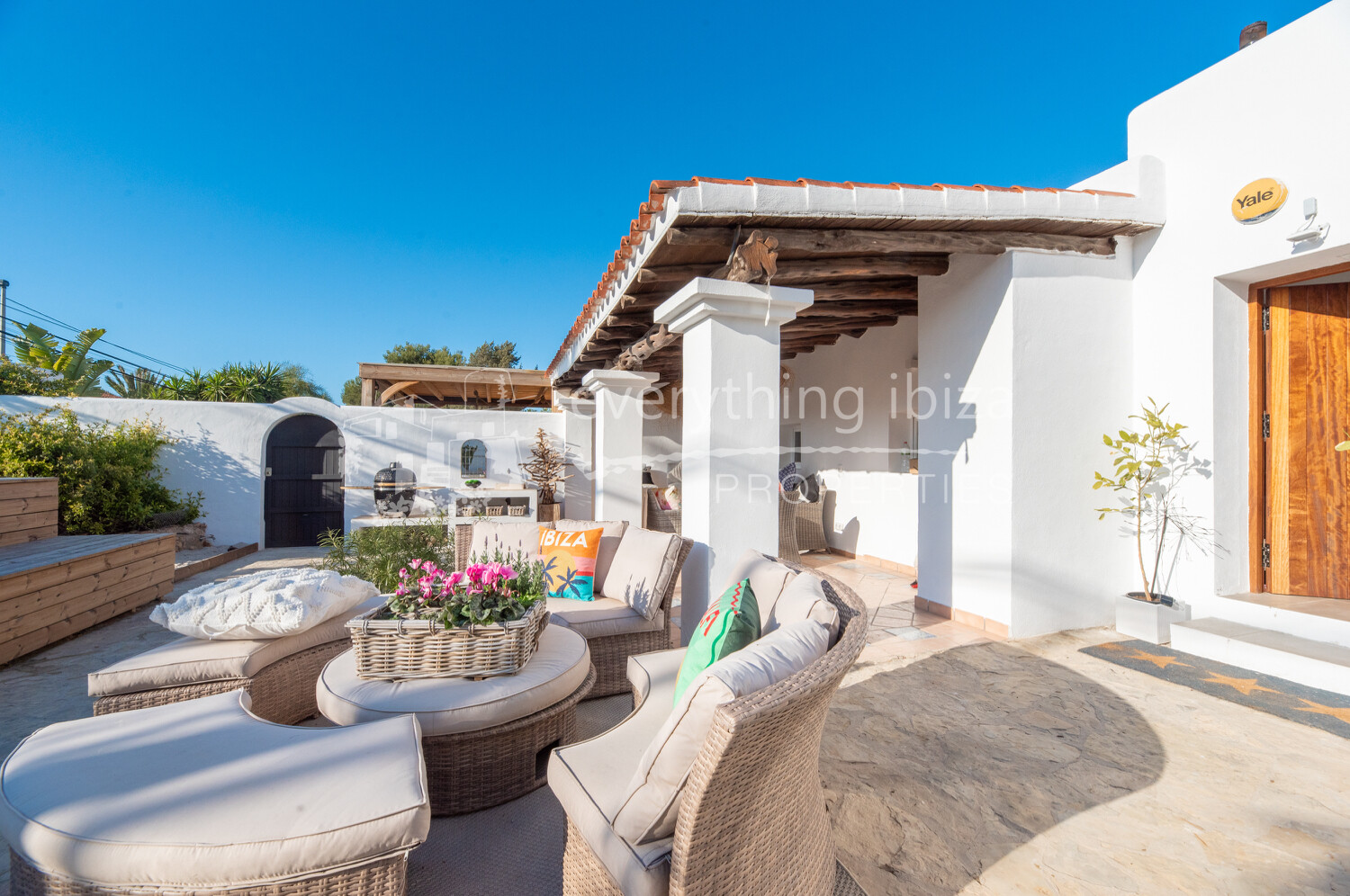 Charming Stylish Home with Pool & Abundant Exterior Space, ref. 1543, for sale in Ibiza by everything ibiza Properties