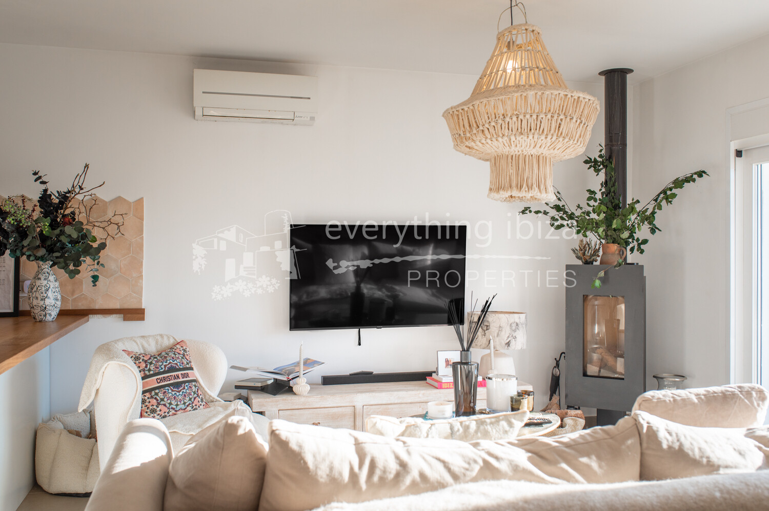 Charming Stylish Home with Pool & Abundant Exterior Space, ref. 1543, for sale in Ibiza by everything ibiza Properties