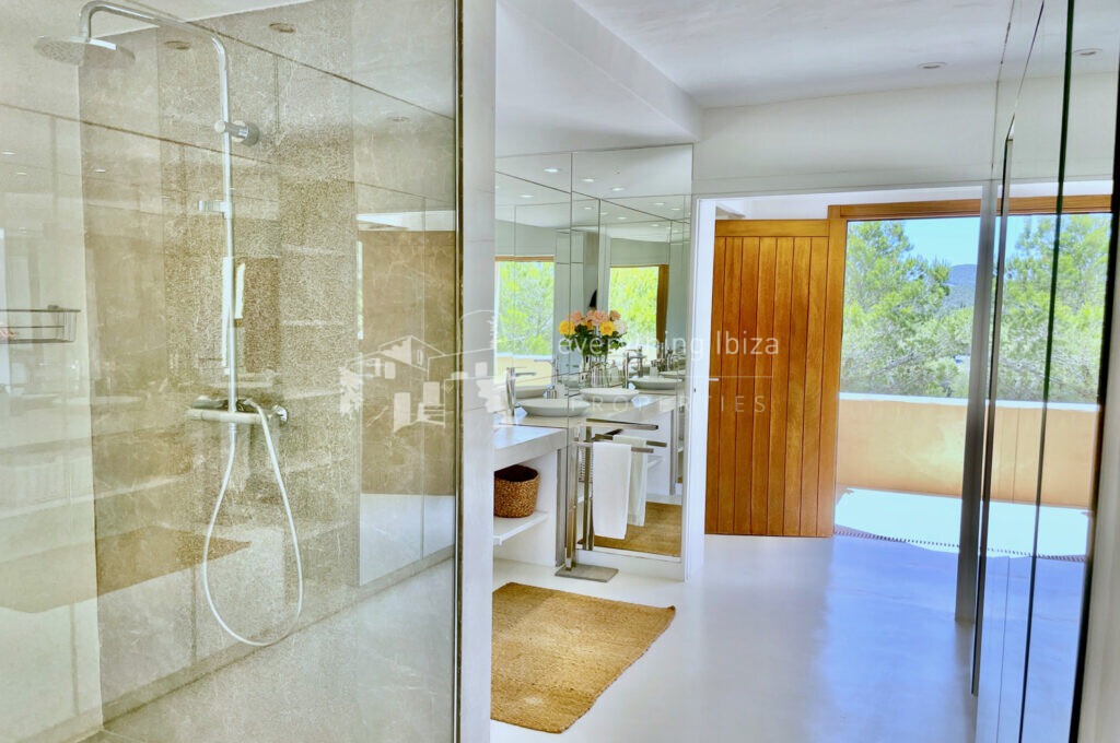 Magnificent Villa with Tourist License and Stunning Sea & Sunset Views, ref. 1547, for sale in Ibiza by everything ibiza Properties
