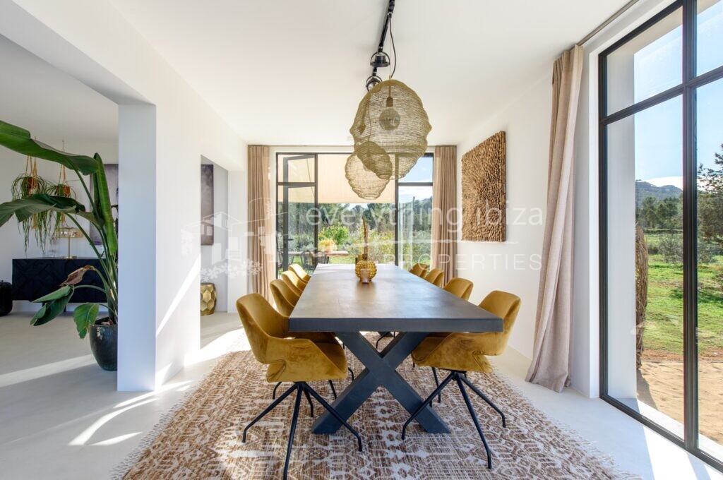 Luxury Cosmopolitan Villa of Top Quality Set in Peaceful Countryside, ref. 1542, for sale in Ibiza by everything ibiza Properties