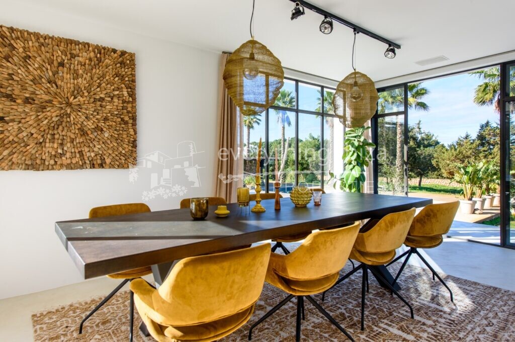 Luxury Cosmopolitan Villa of Top Quality Set in Peaceful Countryside, ref. 1542, for sale in Ibiza by everything ibiza Properties