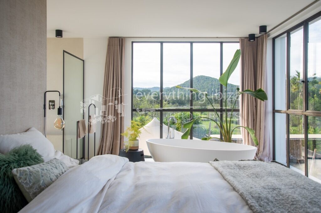 Luxury Cosmopolitan Villa of Top Quality Set in Peaceful Countryside, ref. 1542, for sale in Ibiza by everything ibiza Properties