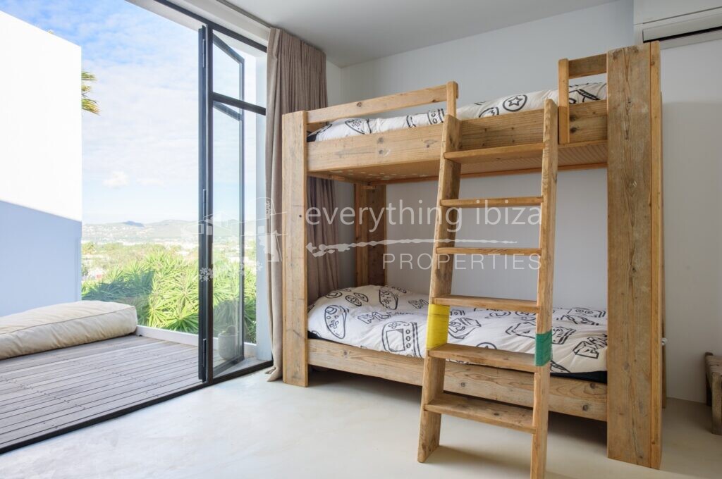 Luxury Cosmopolitan Villa of Top Quality Set in Peaceful Countryside, ref. 1542, for sale in Ibiza by everything ibiza Properties