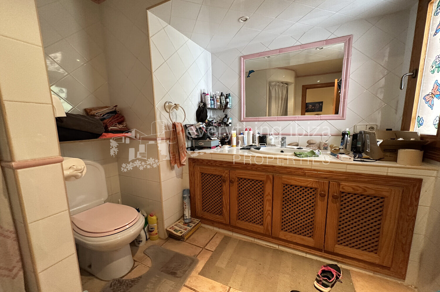 Charming Traditionally Styled Villa Set on a Large Country Plot, ref. 1546, for sale in Ibiza by everything ibiza Properties