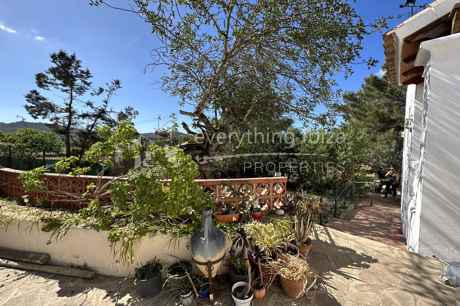 Charming Traditionally Styled Villa Set on a Large Country Plot, ref. 1546, for sale in Ibiza by everything ibiza Properties