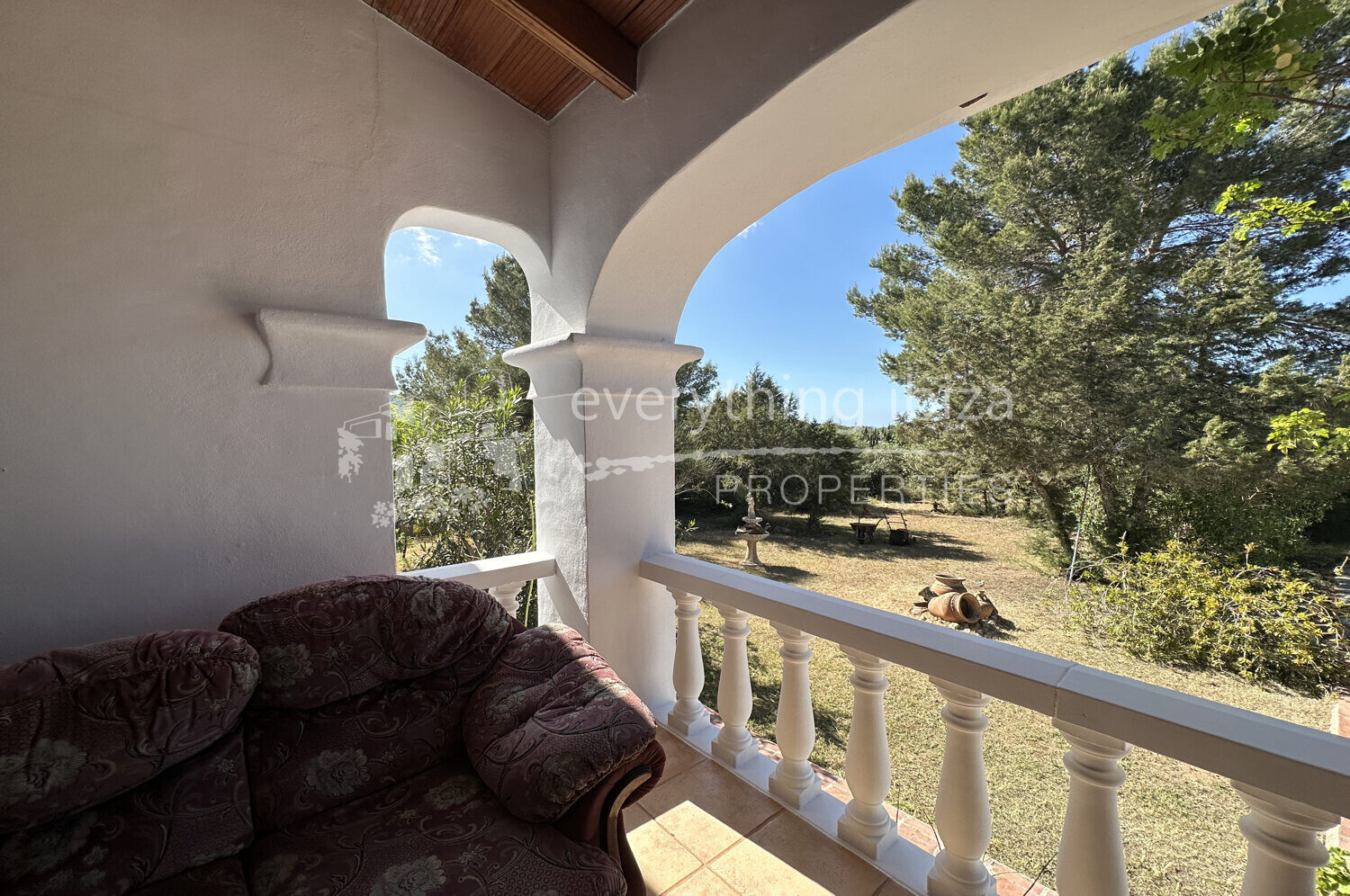 Charming Traditionally Styled Villa Set on a Large Country Plot, ref. 1546, for sale in Ibiza by everything ibiza Properties