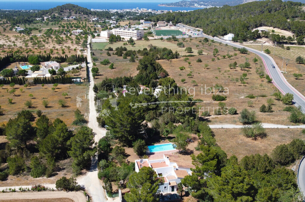 Charming Traditionally Styled Villa Set on a Large Country Plot, ref. 1546, for sale in Ibiza by everything ibiza Properties