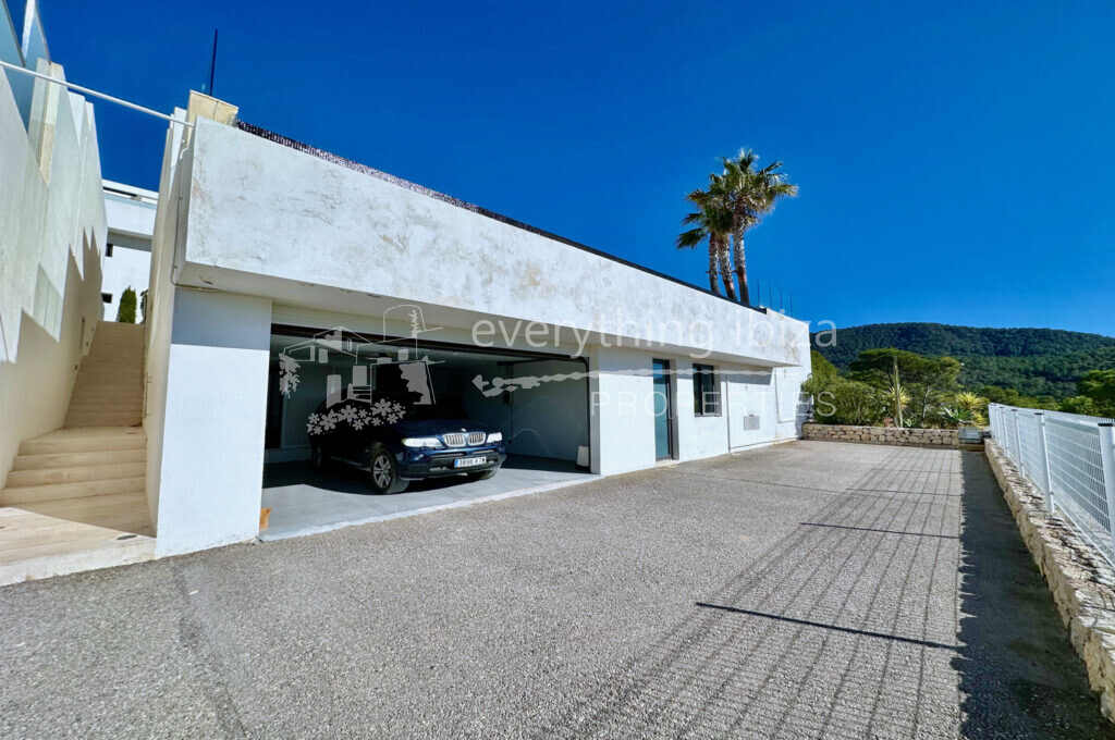 Stunning Contemporary Villa with Amazing Sea, Sunset & Es Vedra Views, ref. 1550, for sale in Ibiza by everything ibiza Properties
