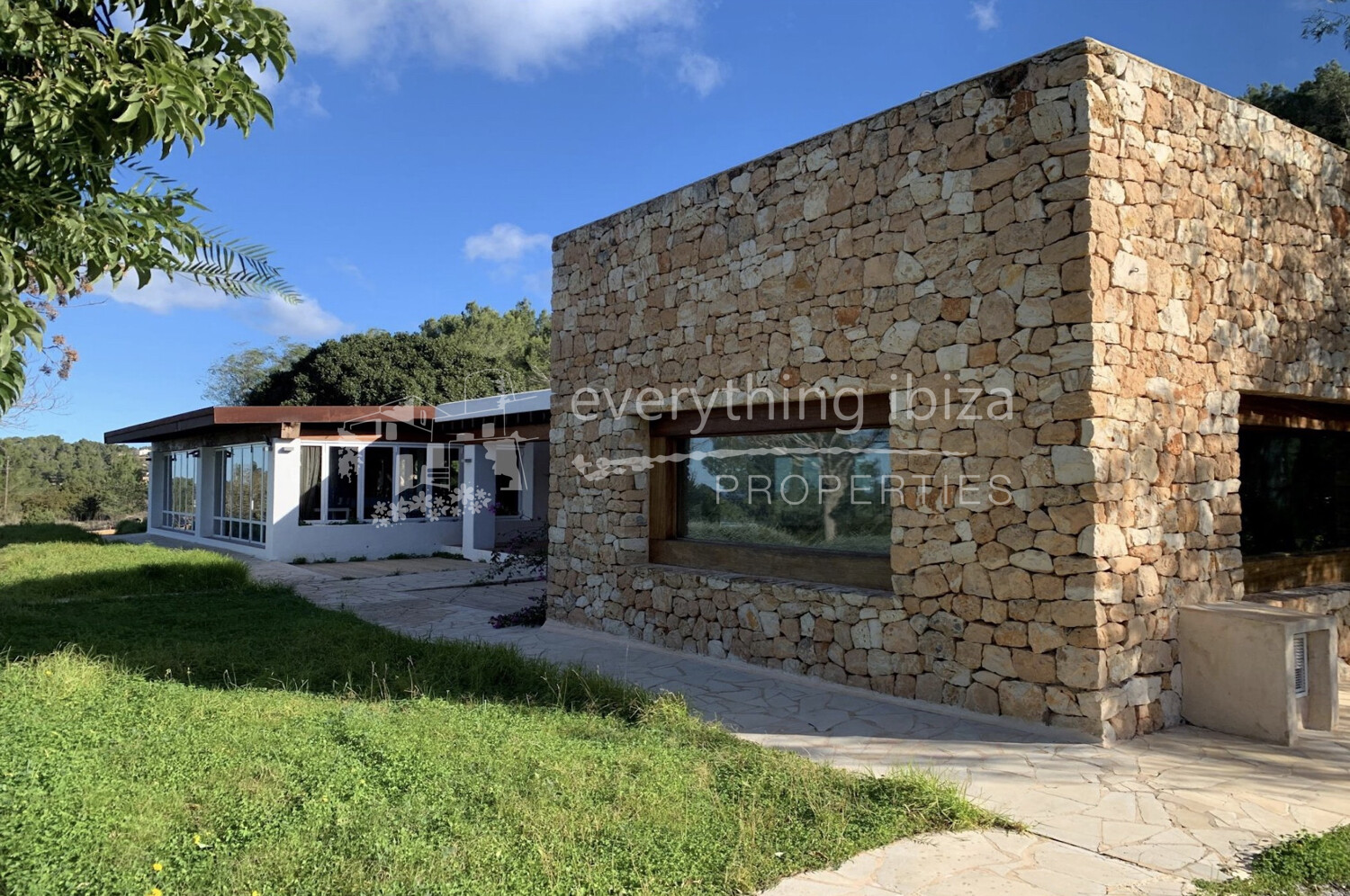 Licensed Mediterranean Style Restaurant with Super Views from Hillside Position, ref. 1600, for sale in Ibiza by everything ibiza Properties