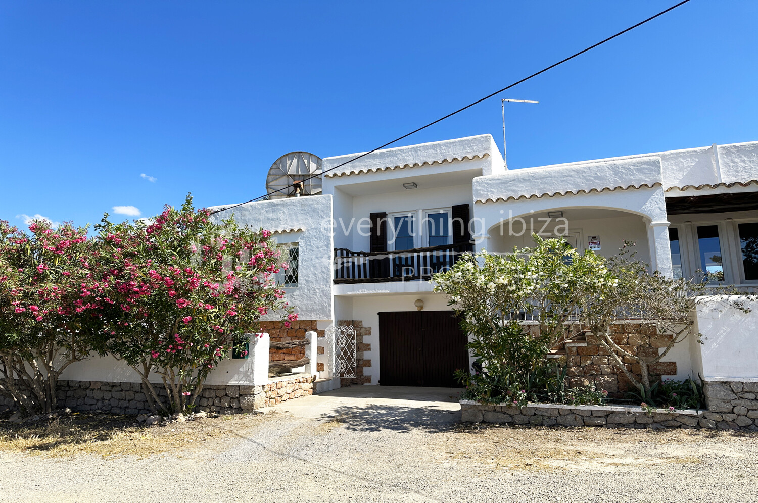 Charming Homely Villa with Lots of Character and Private Pool, ref. 1603, for sale in Ibiza by everything ibiza Properties