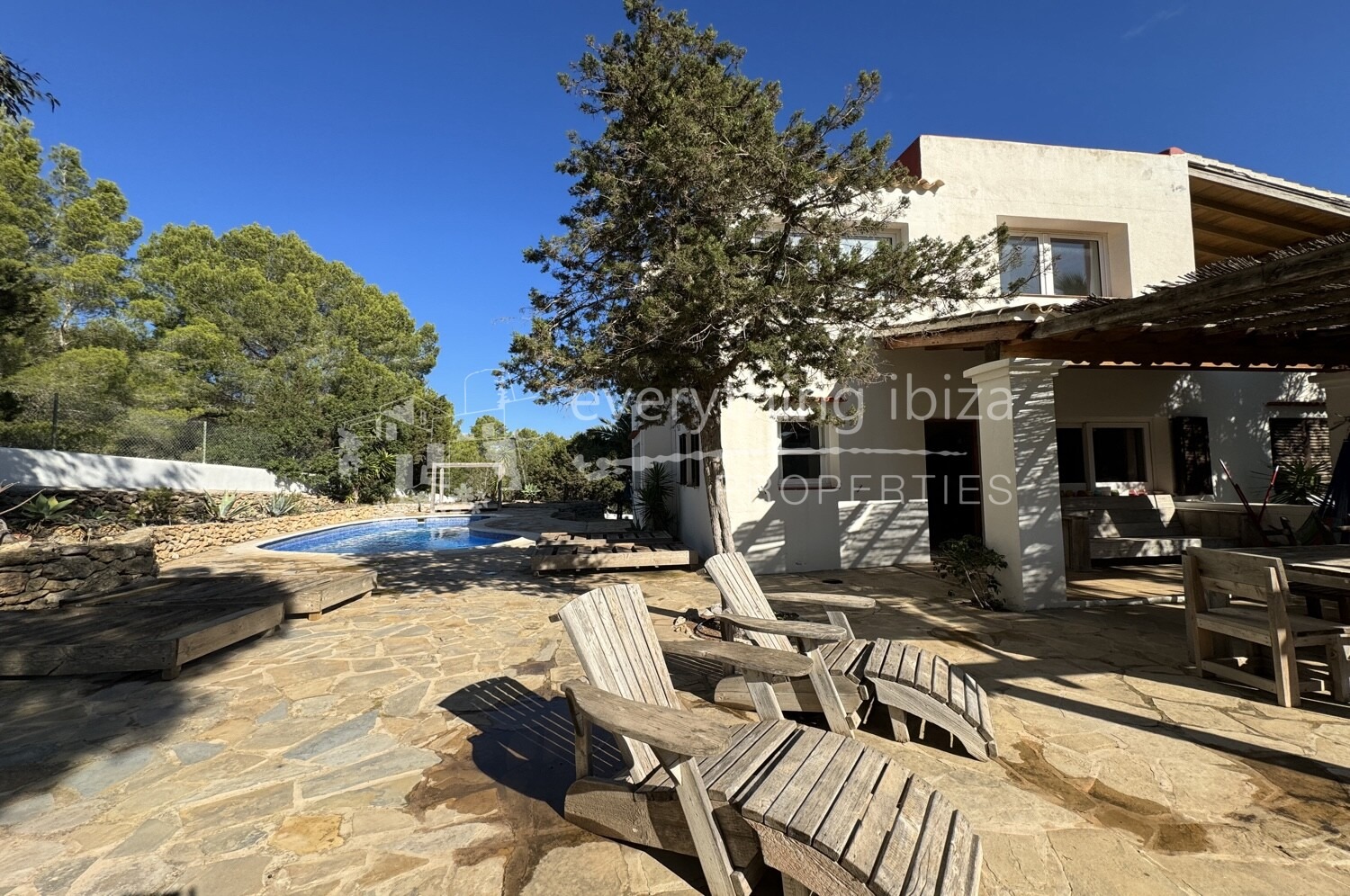 Charming Traditionally Styled Detached Villa in Country Surroundings, ref. 1604, for sale in Ibiza by everything ibiza Properties