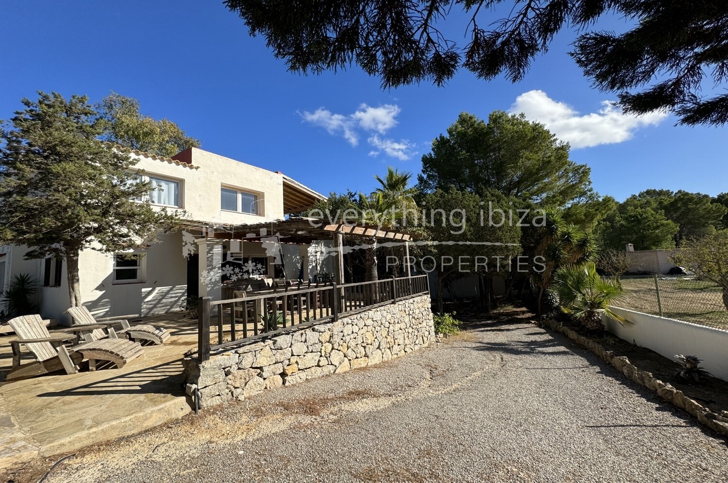 Charming Traditionally Styled Detached Villa in Country Surroundings, ref. 1604, for sale in Ibiza by everything ibiza Properties