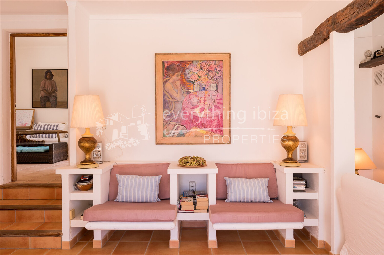 Beautiful Stylish Villa Near to the Beach with Sea & Sunset Views, ref. 1605, for sale in Ibiza by everything ibiza Properties